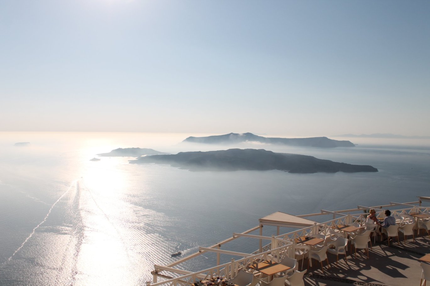 Aperitivo a Santorini