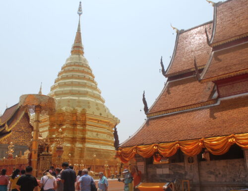 Visitare il tempio Doi Suthep e le cascate di Mae Sa, Thailandia