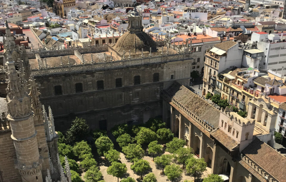 Siviglia - piccole e medie città da visitare in primavera 