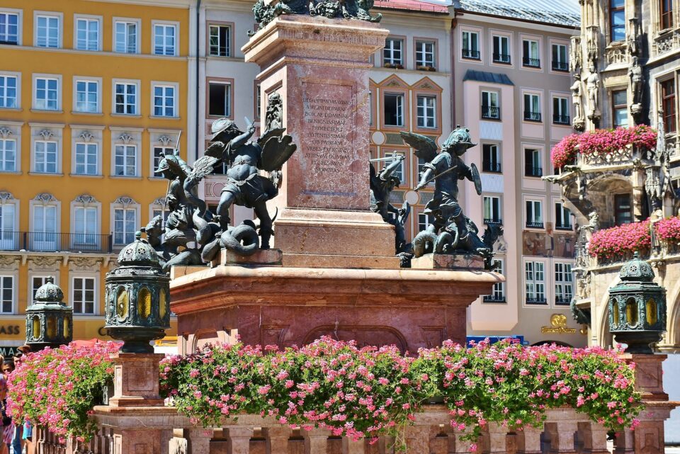 Monaco - piccole e medie città da visitare in primavera