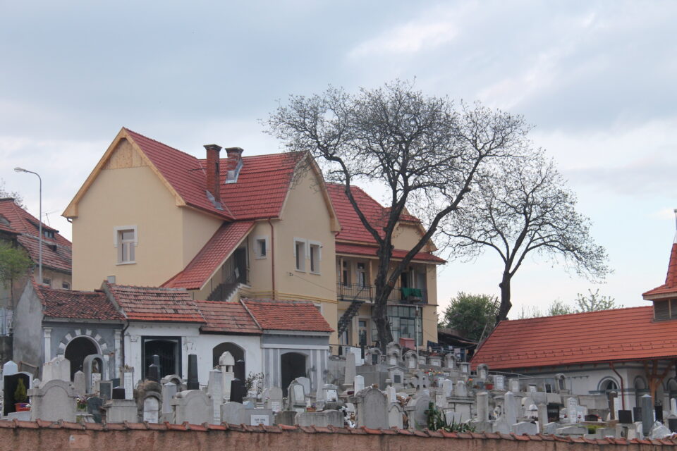 Cimitero di Brasov - itinerario in Transilvania 