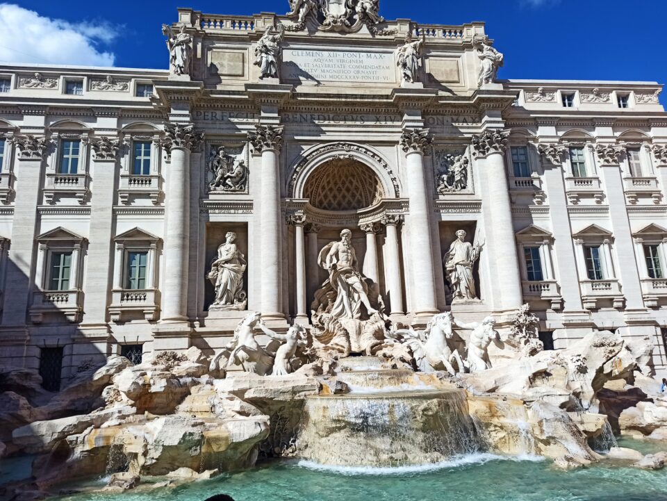 fontana di trevi - un weekend a Roma 